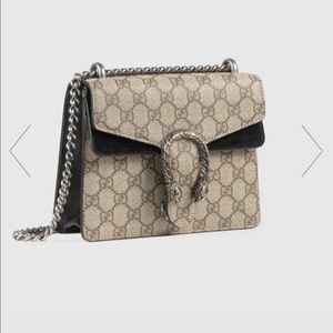 Gucci Dionysus GG Supreme Mini Bag
